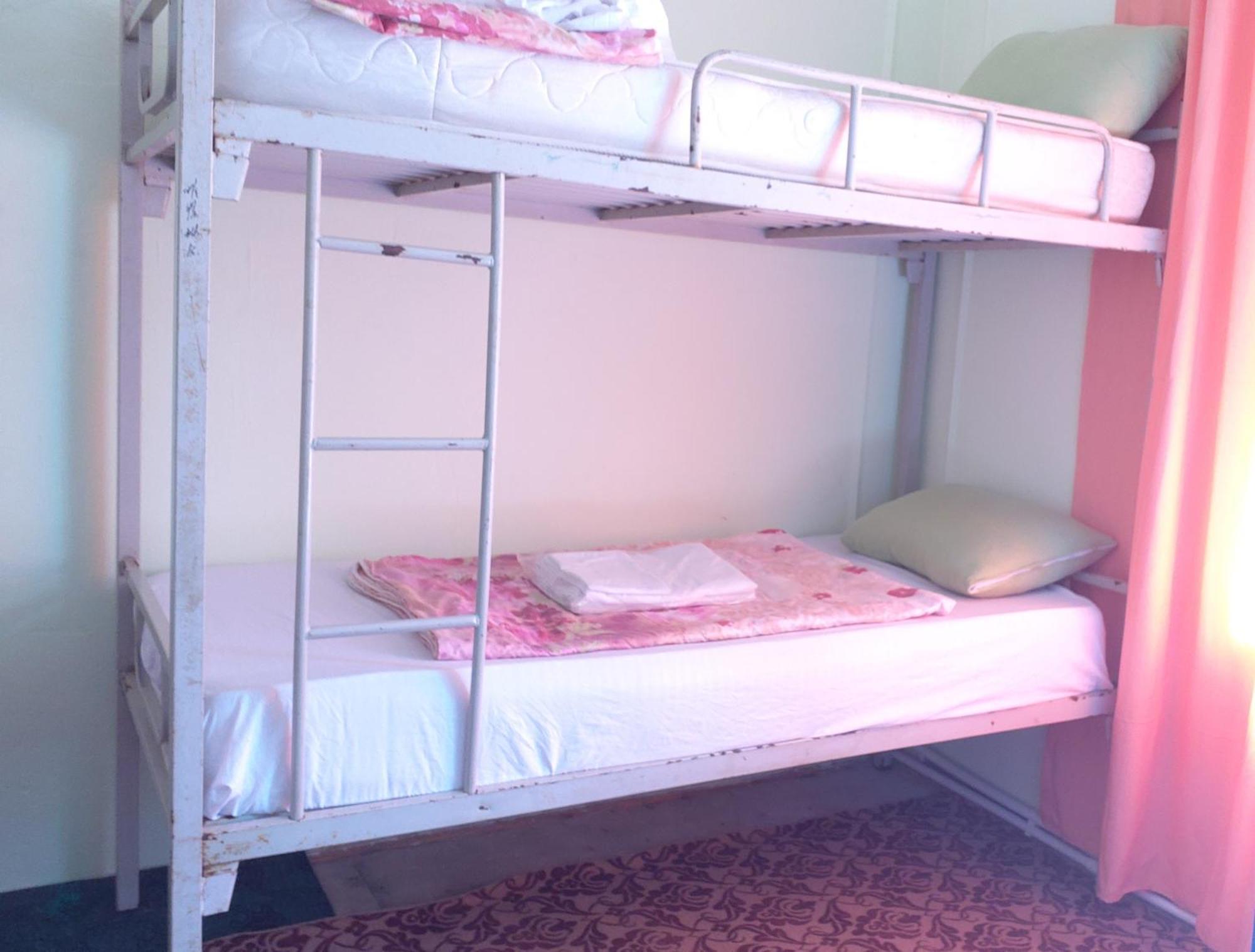 Canal Hostel Şǝki Bagian luar foto