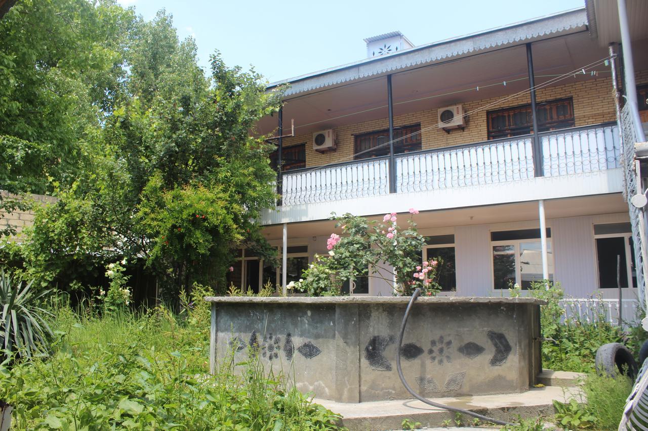 Canal Hostel Şǝki Bagian luar foto