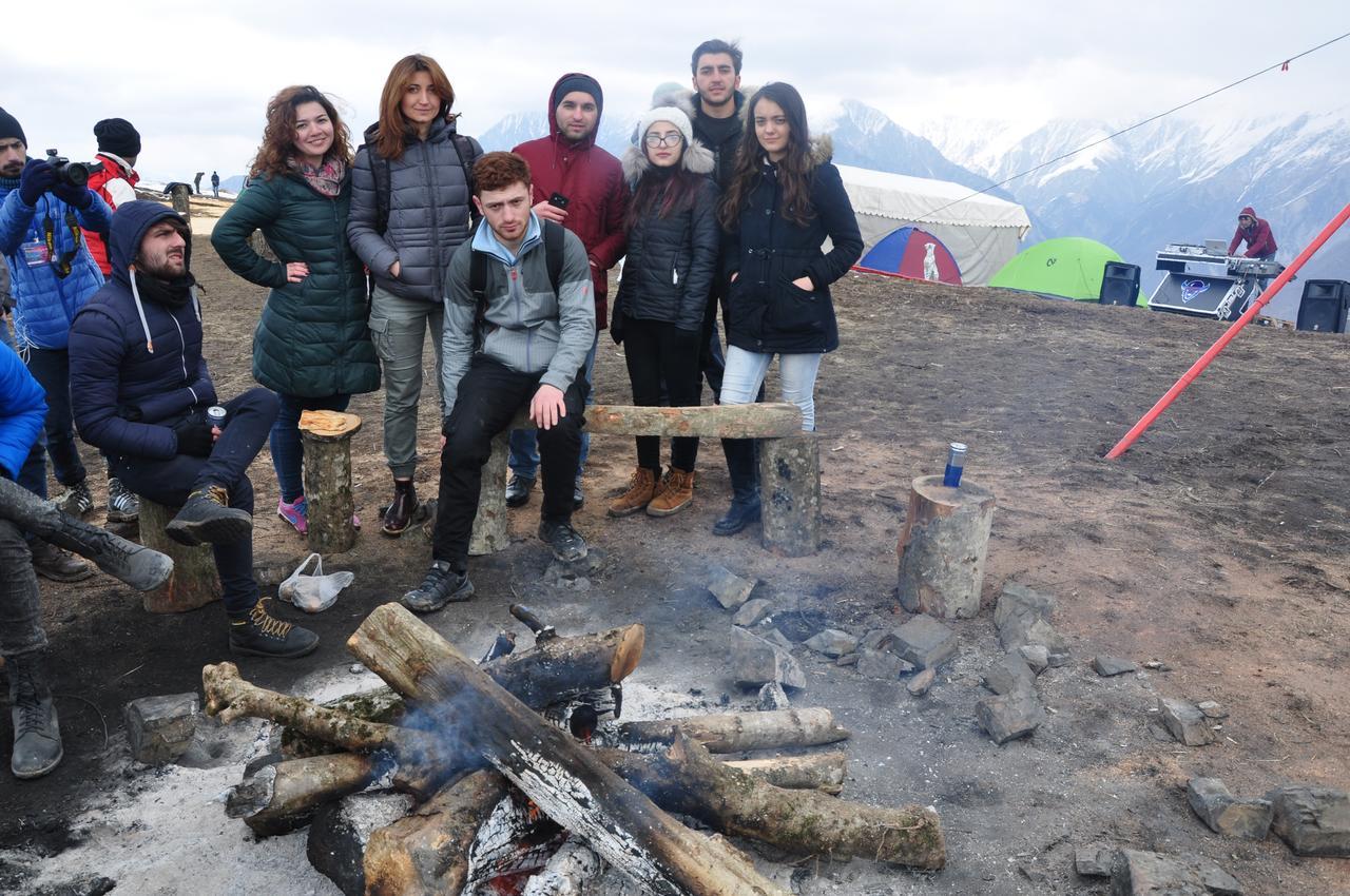Canal Hostel Şǝki Bagian luar foto