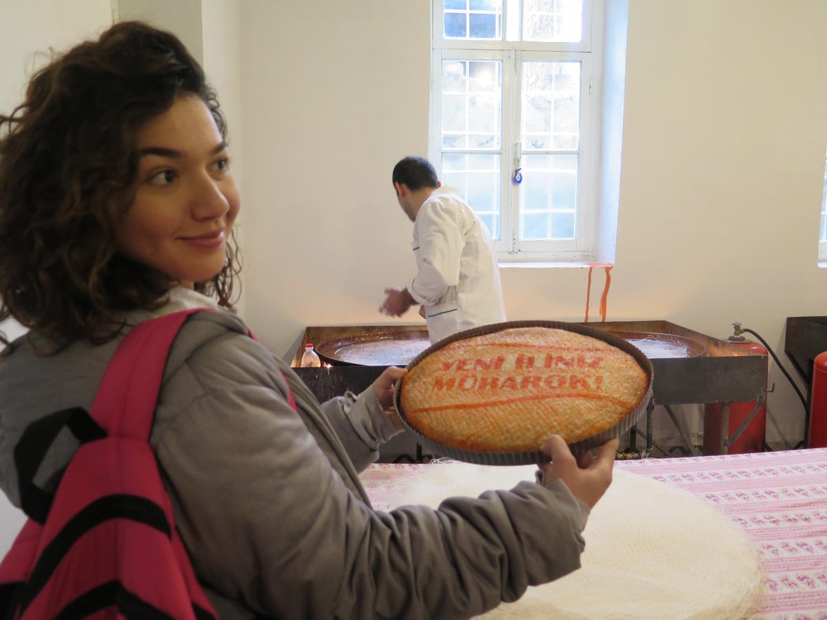 Canal Hostel Şǝki Bagian luar foto