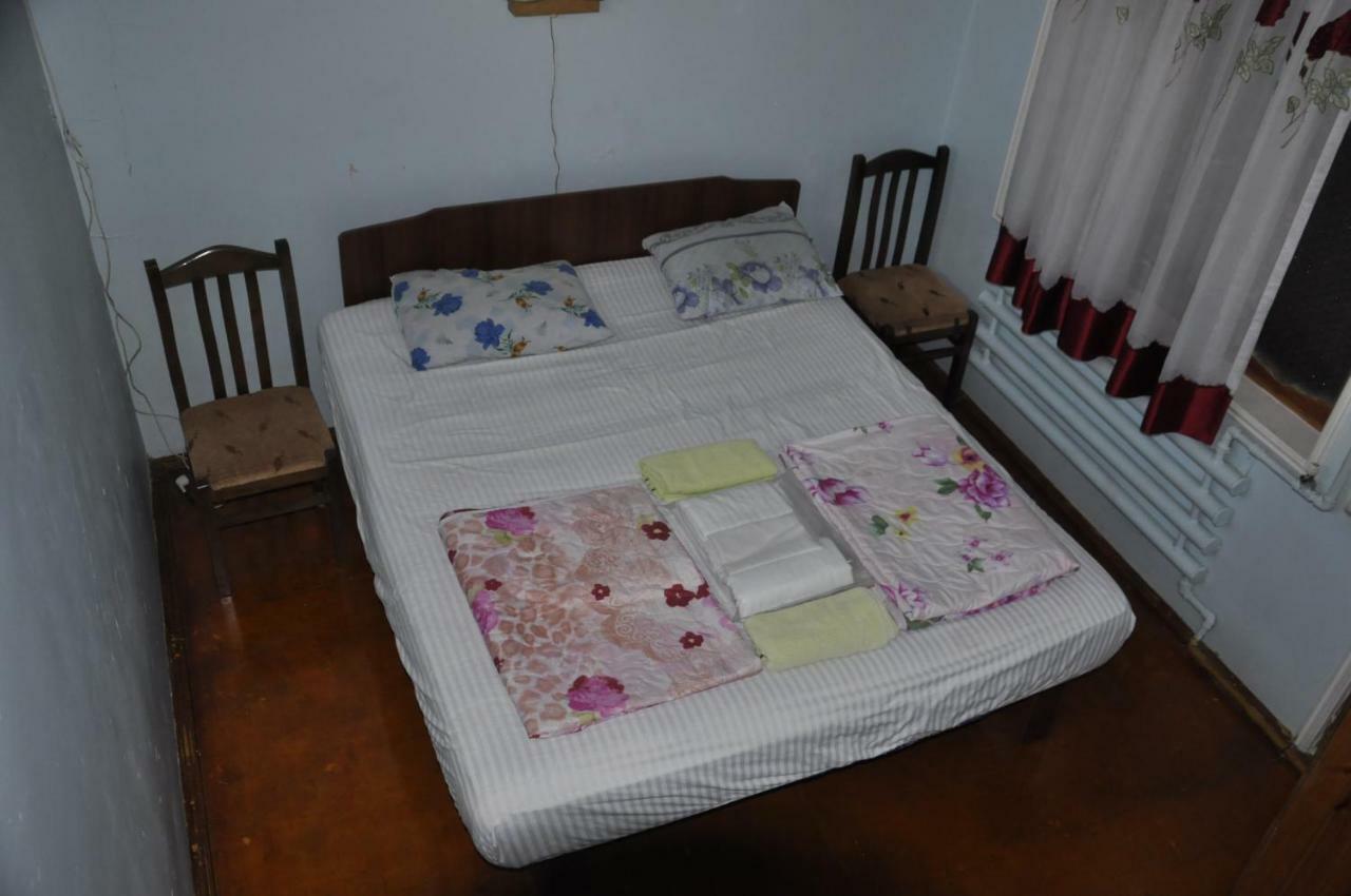 Canal Hostel Şǝki Bagian luar foto