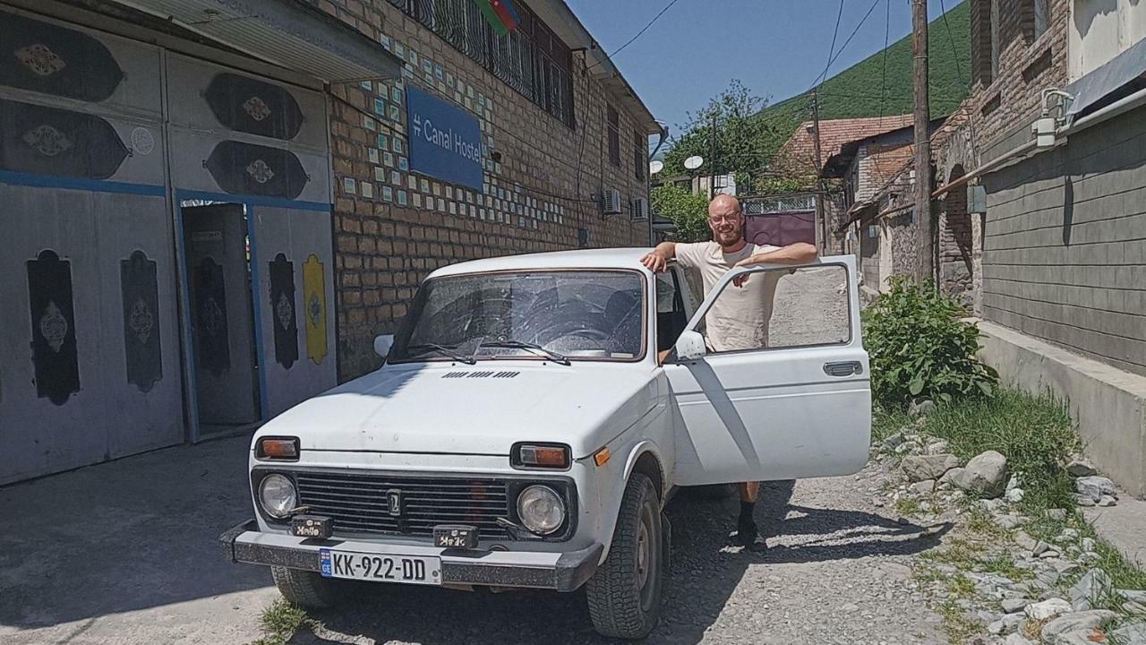 Canal Hostel Şǝki Bagian luar foto